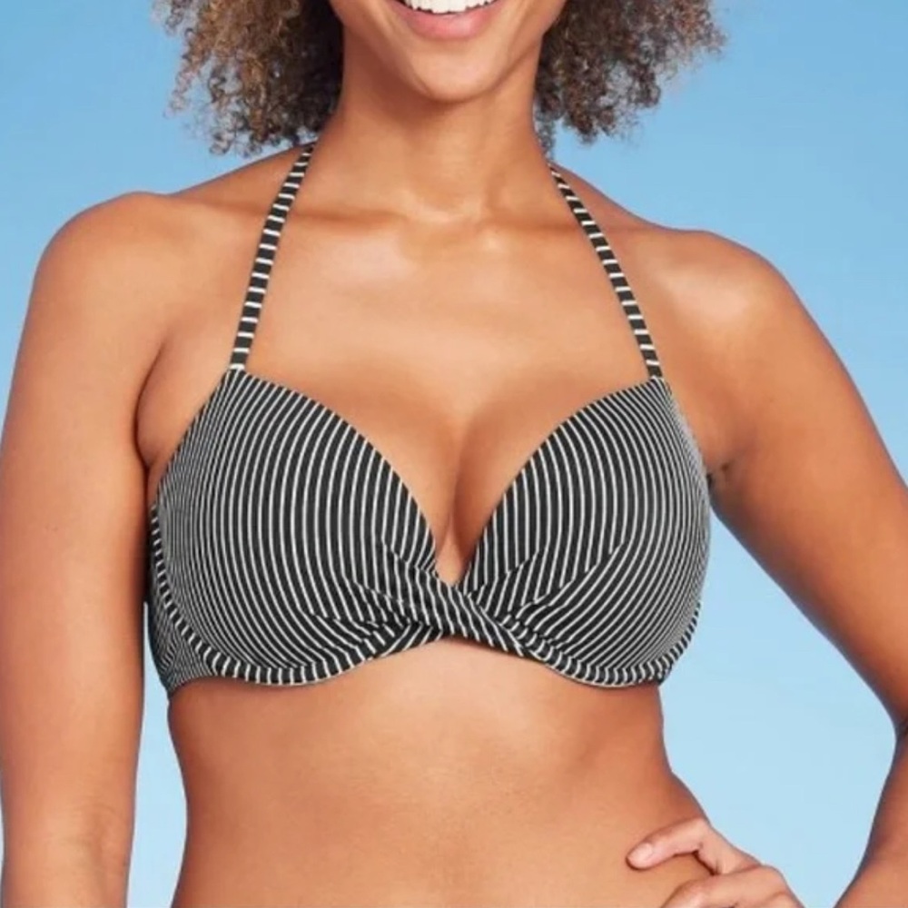 Shade & Shore Lightly Lined Twist-Front Bikini Top Black & White Striped Halter